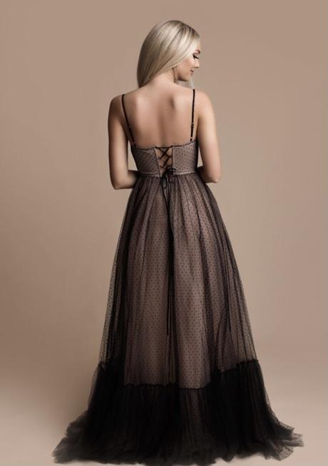 Krásne spoločenské šaty, s