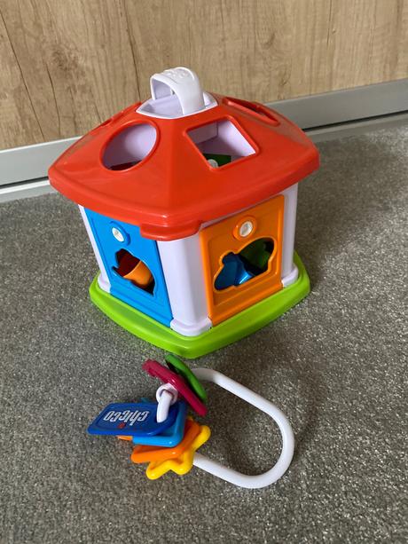 Detská vkladacka chicco domček,