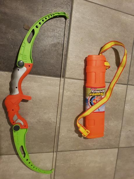 Darujem k nákupu luk, 