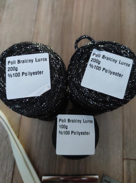 Sada na cierno striebornu kabelku, 