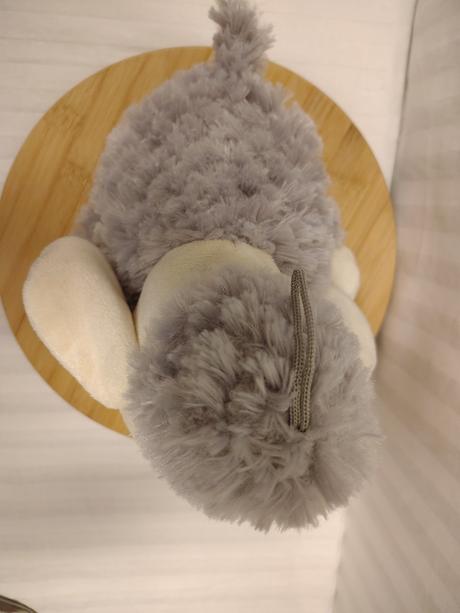 Plyšová sivá ovečka s kvietkom, flos toys, 26 cm, 