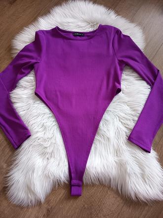 Vysoko vykrojené body, m