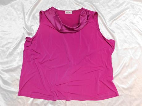 Velmi pekny trendy top, 58 / 60