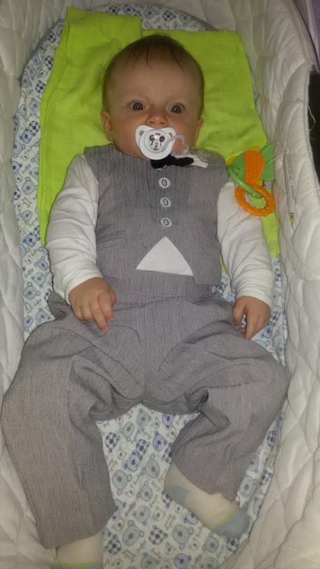 Oblek na krst, svadbu, 74