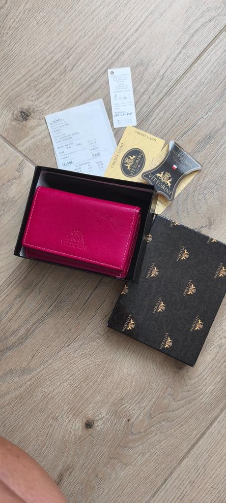 Dámska peňaženka, 