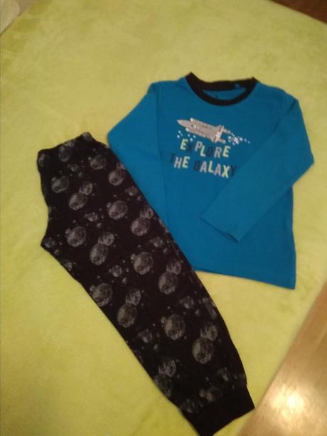 Pyzamo zn. lupilu vel. 98/104, lupilu,98