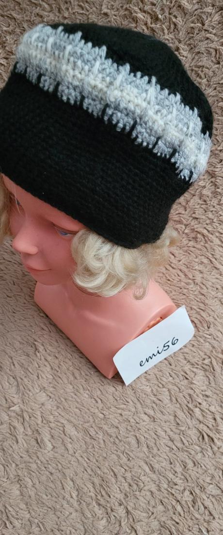 Háčkovaná čiapka,