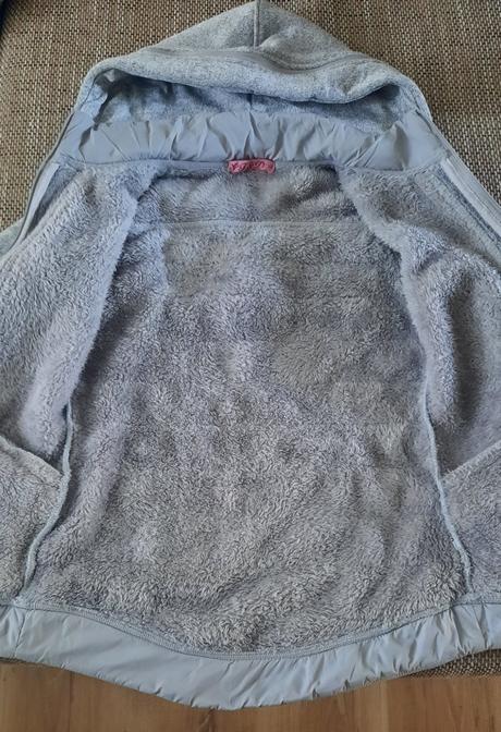 Zateplená bundička, 152