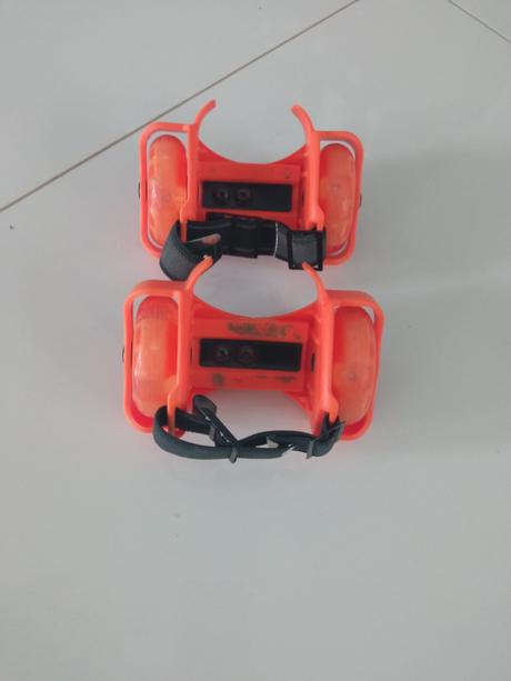 Kolieska na topánky s led diodami, 