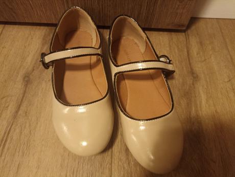 Balerinky, reserved,38