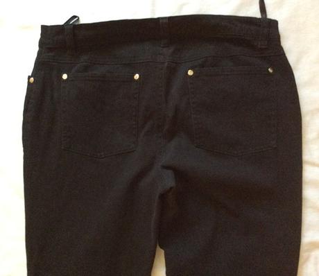 Kvalitné čierne nohavice john braner v. 40/42, 40