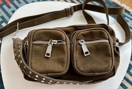 Crossbody khaki kabelka noella, 