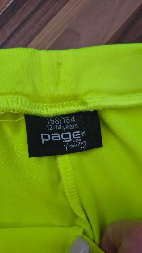 Elastické krátke nohavice, 158