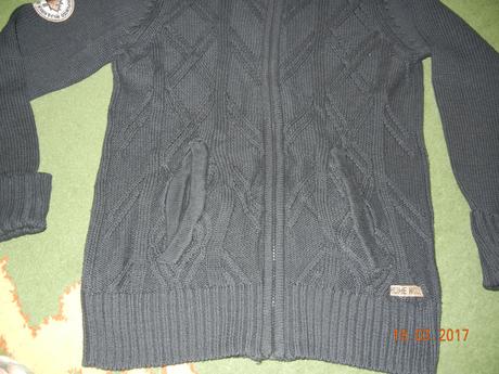 Sveter, takko,134