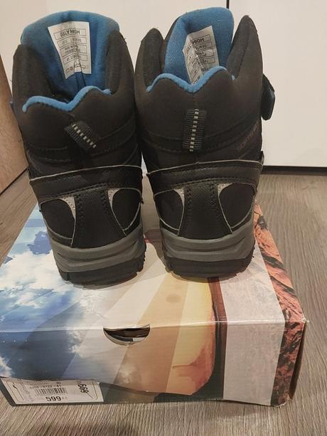 Softshellové topánky, 30