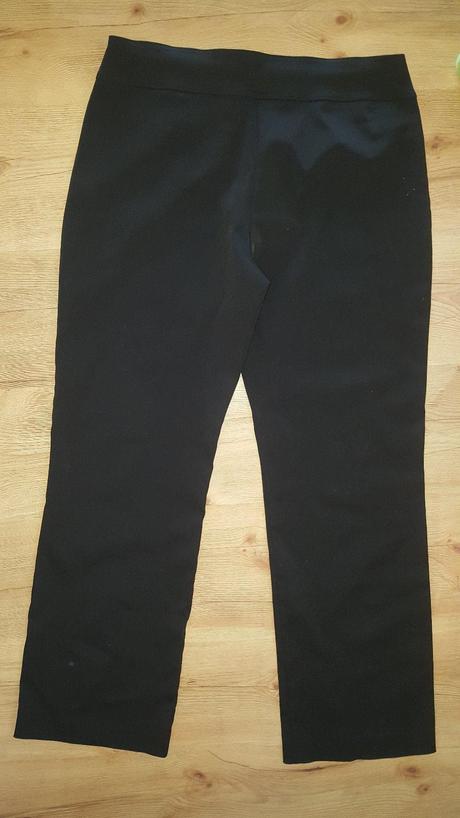 Čierne nohavice, 42