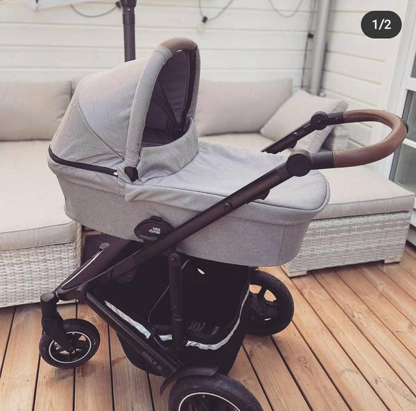 Britax Smile 3 - čierna verzus hnedá kombinácia