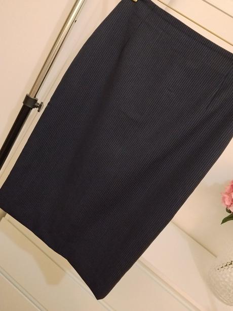 Massimo dutti - vlnená puzdrová sukňa, 34