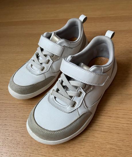 Kožené tenisky, baťa,35