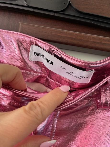 Pekná sukňa, bershka,l