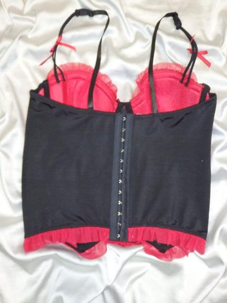 Kvalitný čipkovaný korzet, 80b