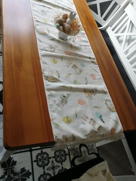 Veľkonočná stola na stola, 