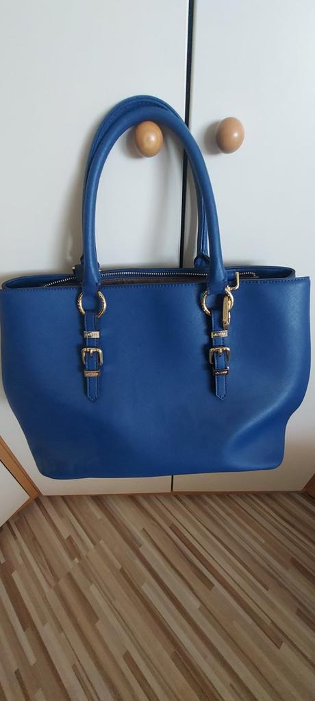 Kabelka guess, guess