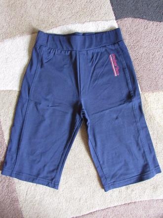 Sportove kratasky, 128