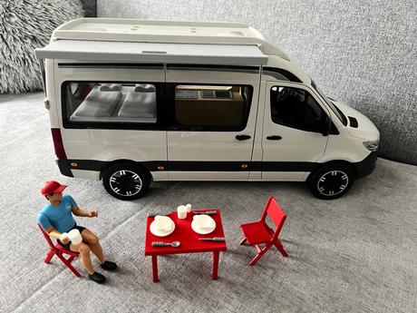 Bruder - kempovací karavan mercedes benz sprinter,