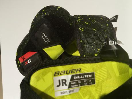 Hokejová výstroj 8 - 9 y, bauer,s