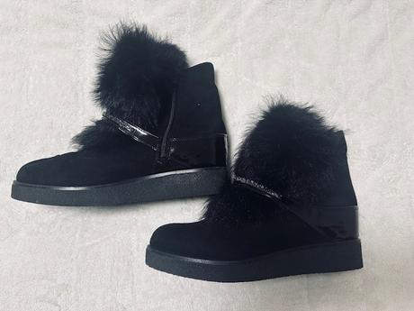 Kotníkové čižmičky na platforme zn. unisa, 40