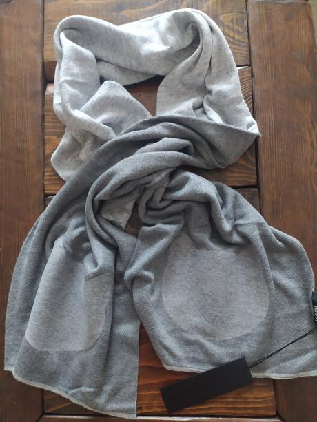 Karl lagerfeld šál, 