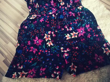 Kvetinový overal, tu,146