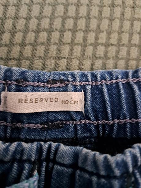 Kraťase reserved, reserved,110