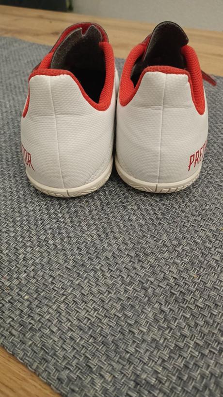 Halovky predátor adidas č.38, adidas,38
