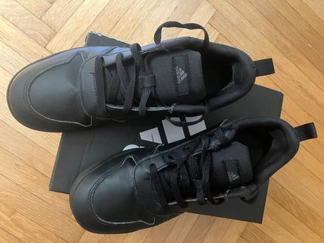 Tenisky, adidas,37