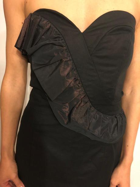 Spolocenske saty, 38