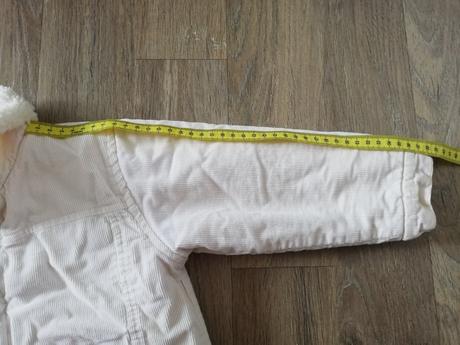 Mencestrova bundicka, 98