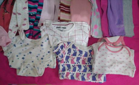 Balík vecí pre dievčatko spolu 31 kusov v. 82-98, 86–98