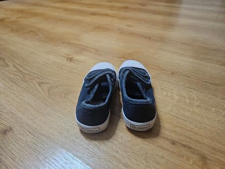 Tmavomodré plátenky, victory,26