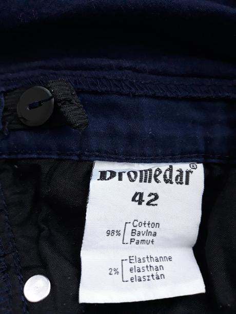 Tehotenské nohavice, 42