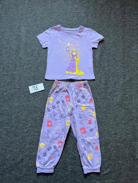 Dvojdielne pyžamo na vlásku, sinsay,98