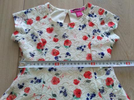 Šatičky s podšívkou s poľnými kvetmi, young dimension,98