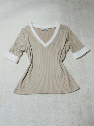 Vrúbkované tričko s bielym lemom, m