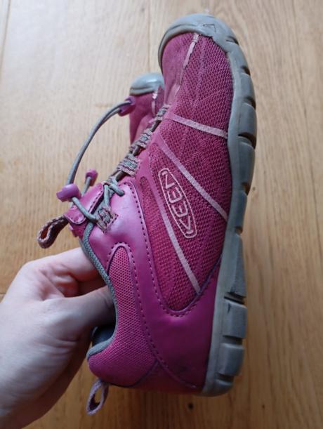 Keen barefoot, keen,34