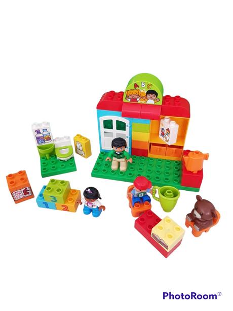 Lego duplo 10833 škôlka, 