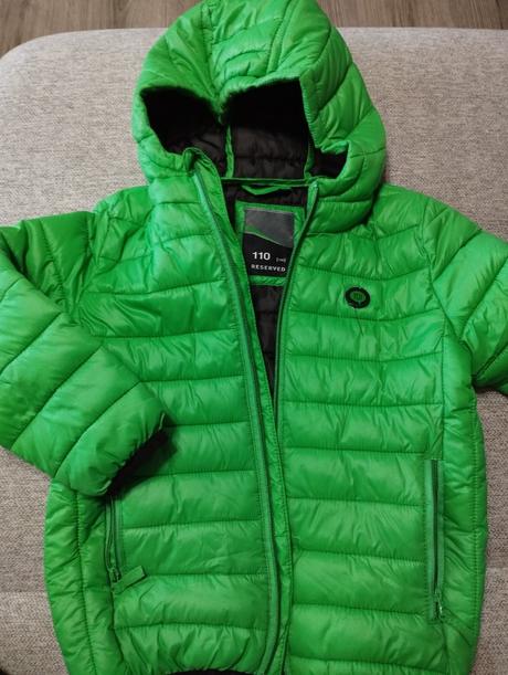 Zelena bundicka, reserved,110