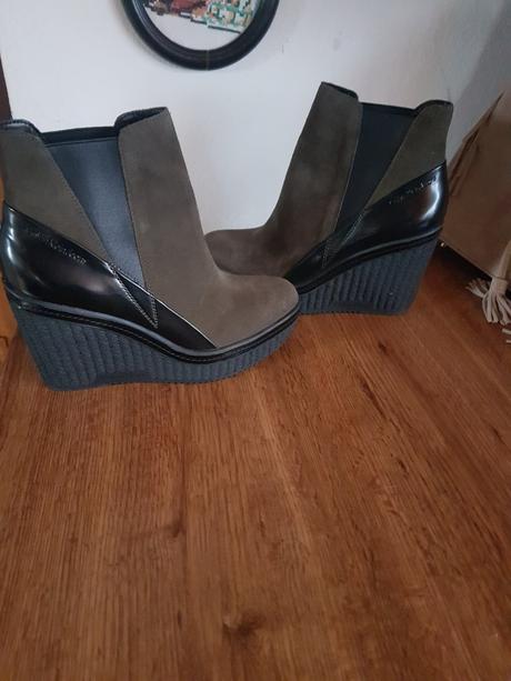 Calvin klein,znac.cizmy, prava koza,zn.,dva pouzit, 38