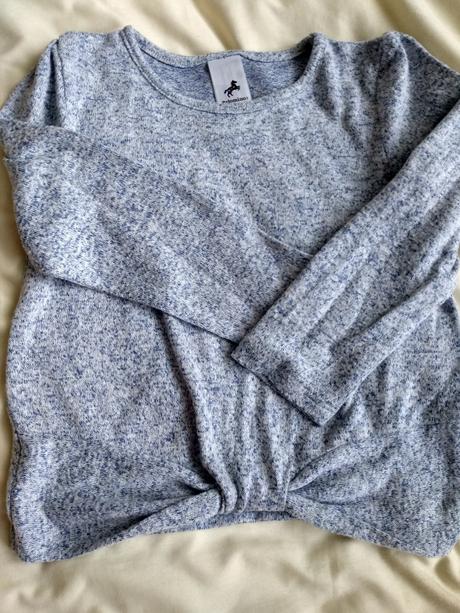 Tenký ,,svetrík,,, palomino,104