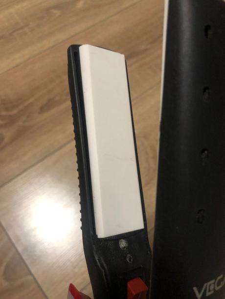 Žehlička na vlasy vega, 